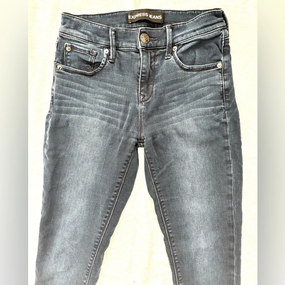 Express Mid Rise Legging/Jeans - Picture 3 of 9